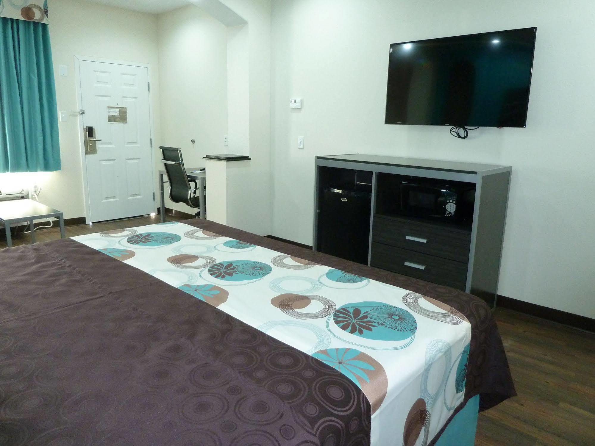 Americas Best Value Inn & Suites - Houston/Hwy 6 & Westpark Mission Bend Екстериор снимка